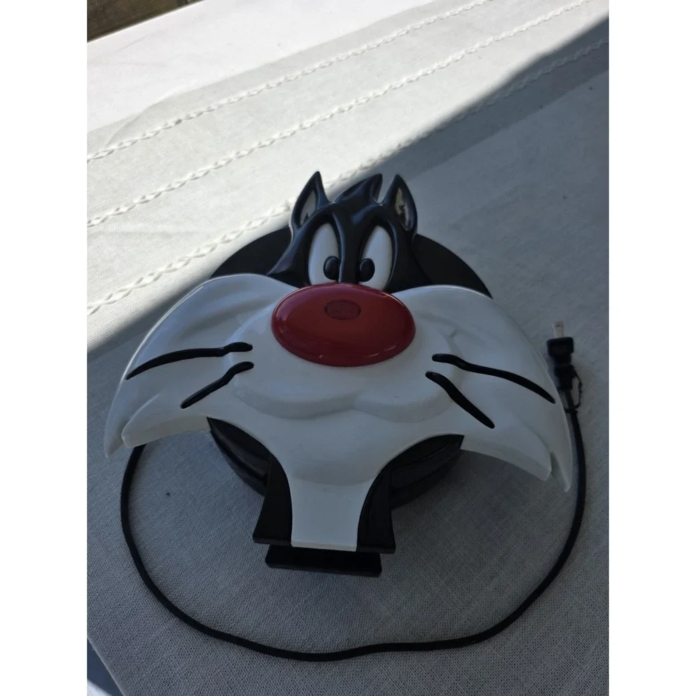 VTG Sylvester Tweety Waffle Maker‎ Salton WM20LT Looney Tunes Tested Works